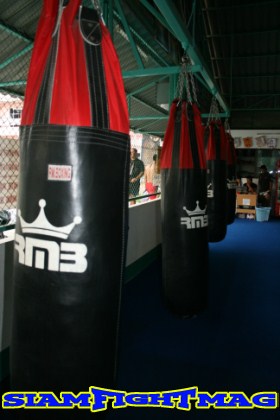 THE RMB GYM CAMP - SIAM FIGHT MAG