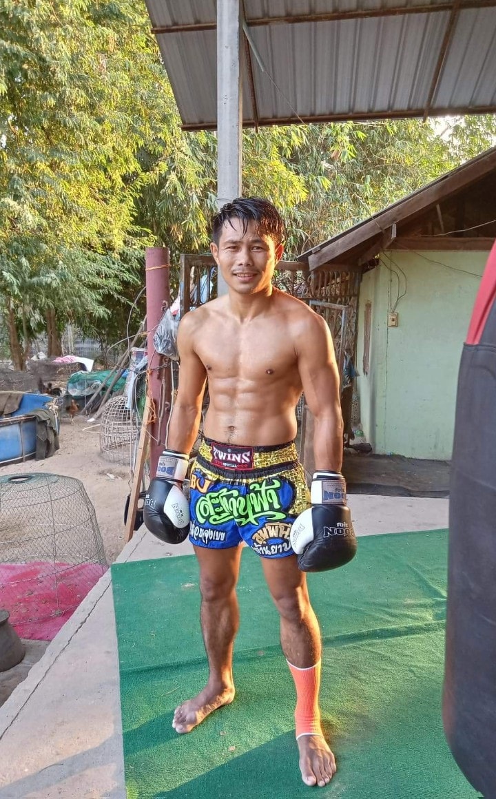 THE KIATCHUTHAI GYM, A RURAL BOXING CAMP, CRUCIBLE OF CHAMPIONS IN THE ...